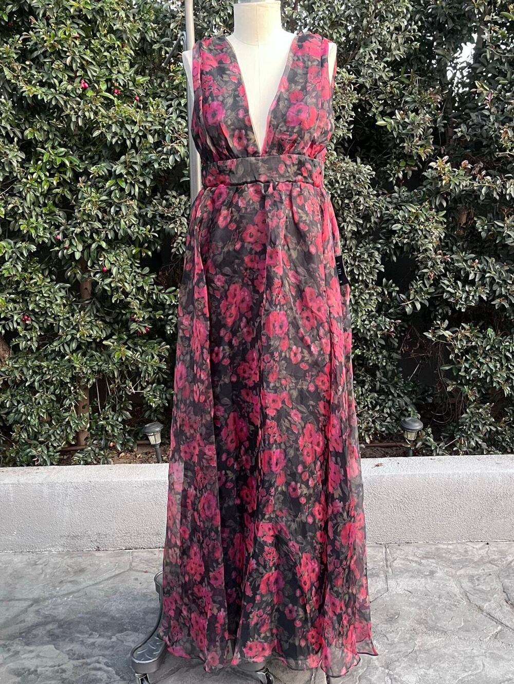 NWT Lulus Garden Romance Magenta Floral Print Organza Maxi Dress Medium Formal